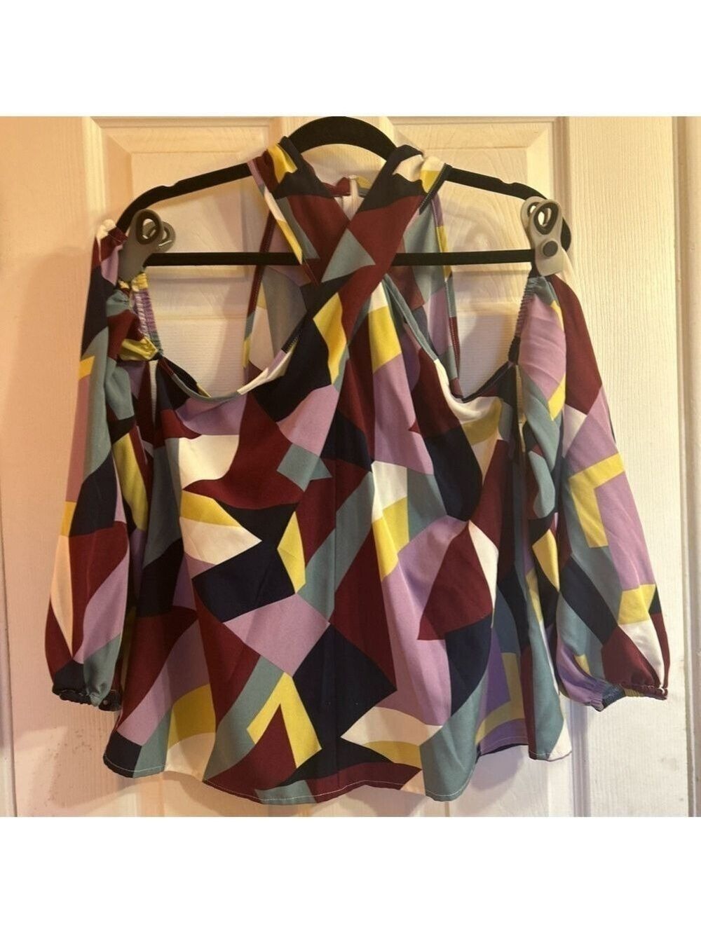 Cold shoulder geometrical patterned multicolored blouse with keyhole neck